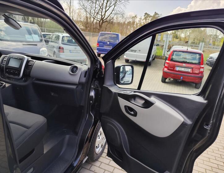 Renault Trafic 29