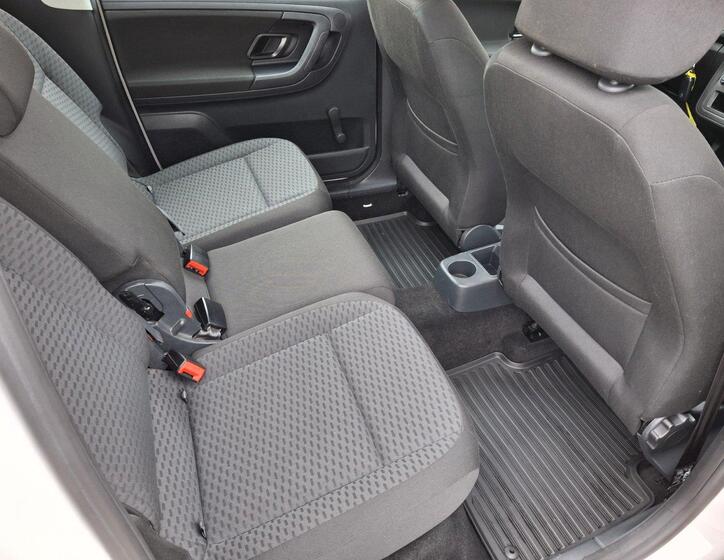 Škoda Roomster 14