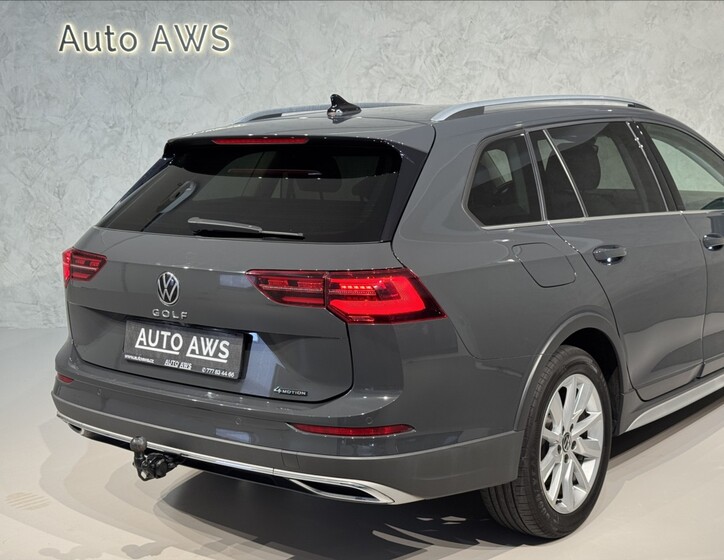 Volkswagen Golf 12
