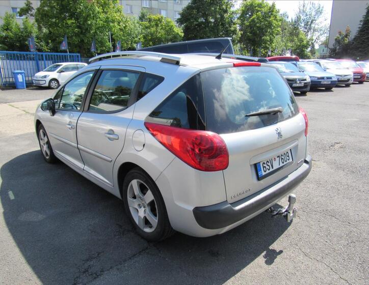 Peugeot 207 4