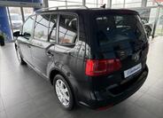 Volkswagen Touran 4