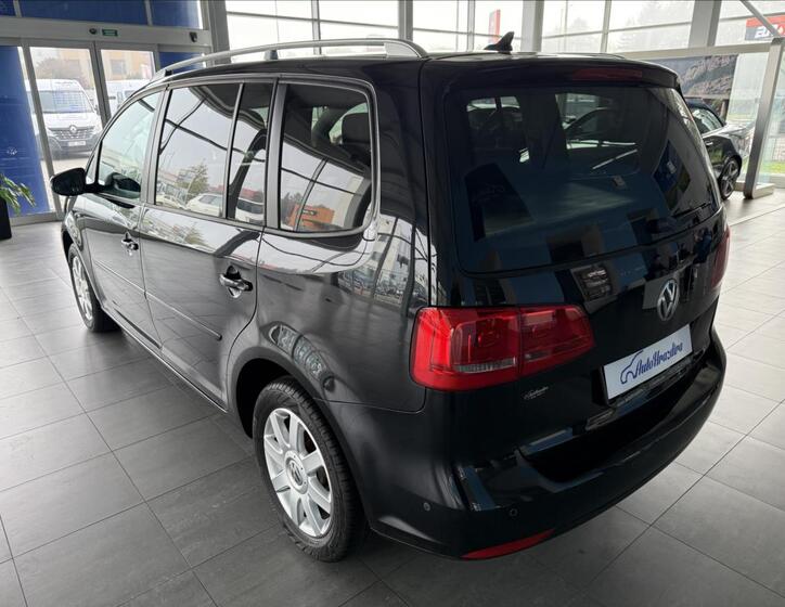 Volkswagen Touran 4