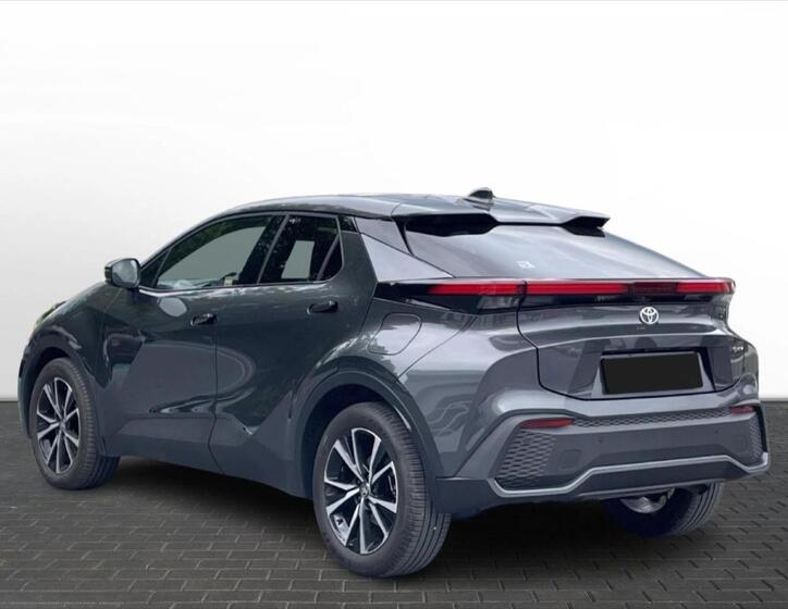 Toyota C-HR 4