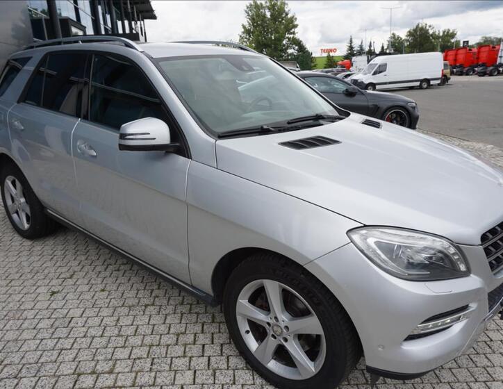 Mercedes-Benz Třídy M 1