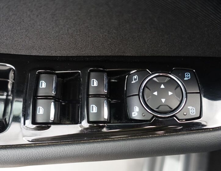 Ford S-MAX 21