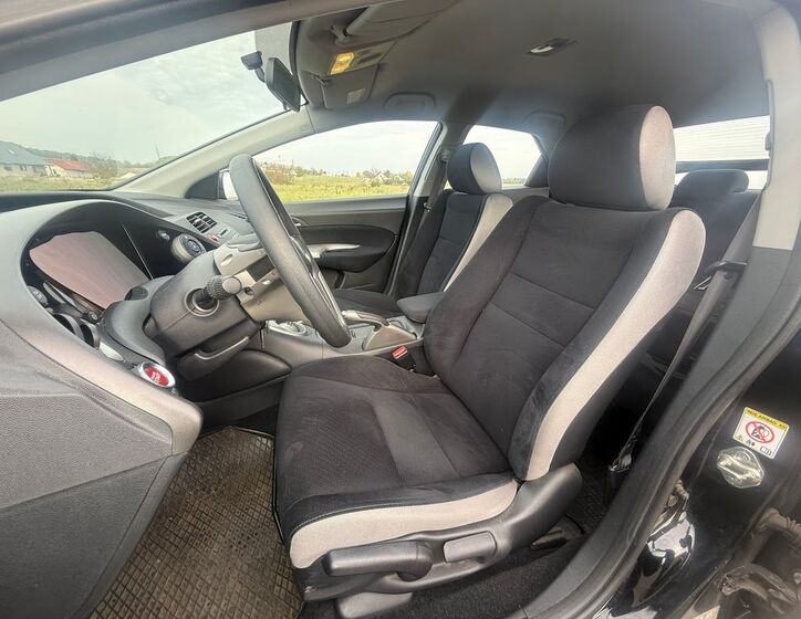 Honda Civic 9
