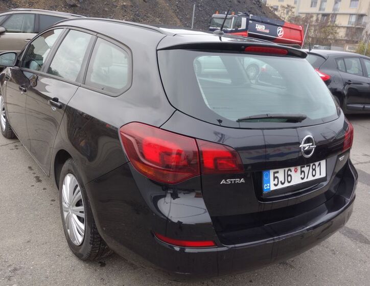 Opel Astra 5