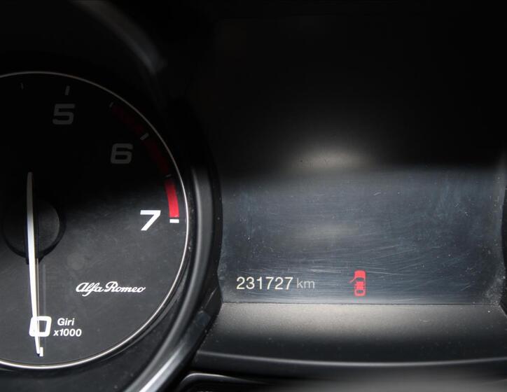 Alfa Romeo Stelvio 33