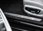 Audi A8 23
