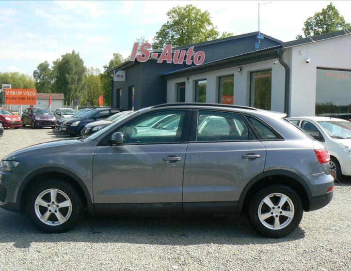 Audi Q3 7