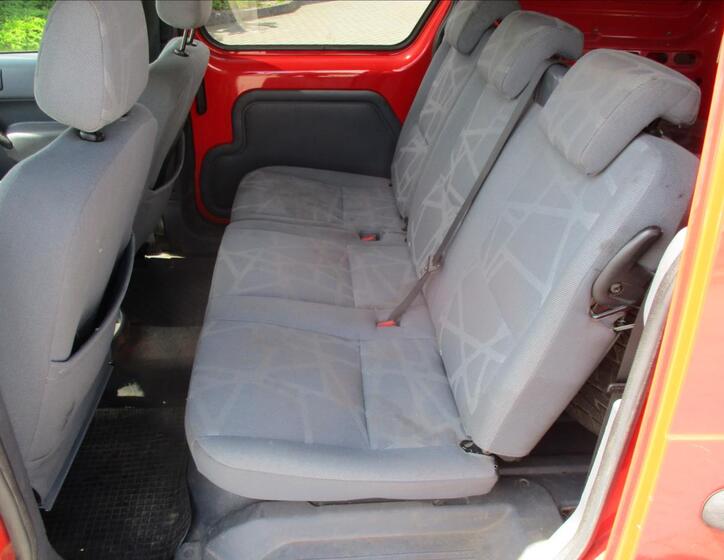Ford Tourneo Connect 9