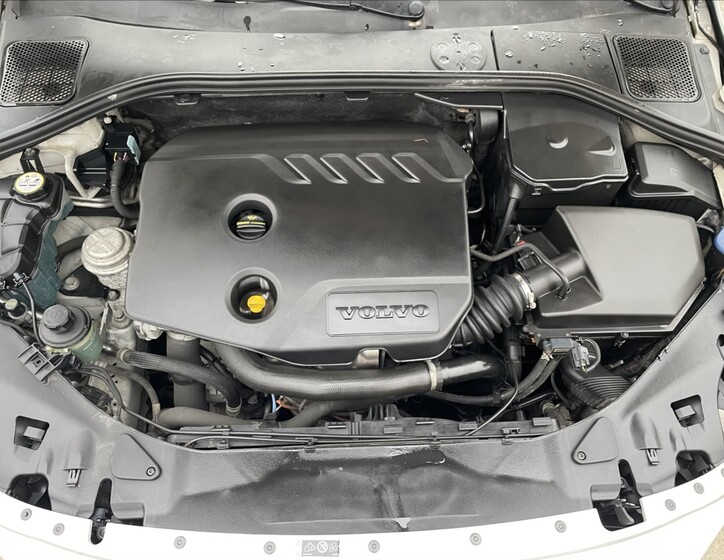 Volvo V60 36