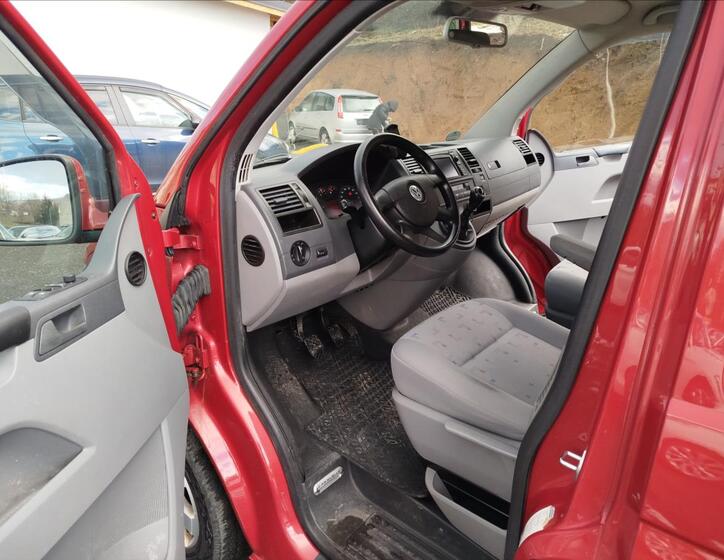 Volkswagen Caravelle 7