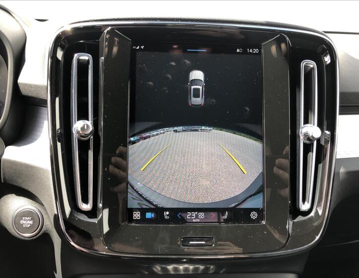Volvo XC40 21