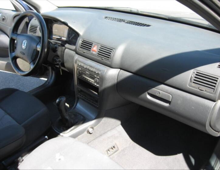Škoda Octavia 12