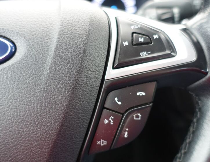 Ford Mondeo 25