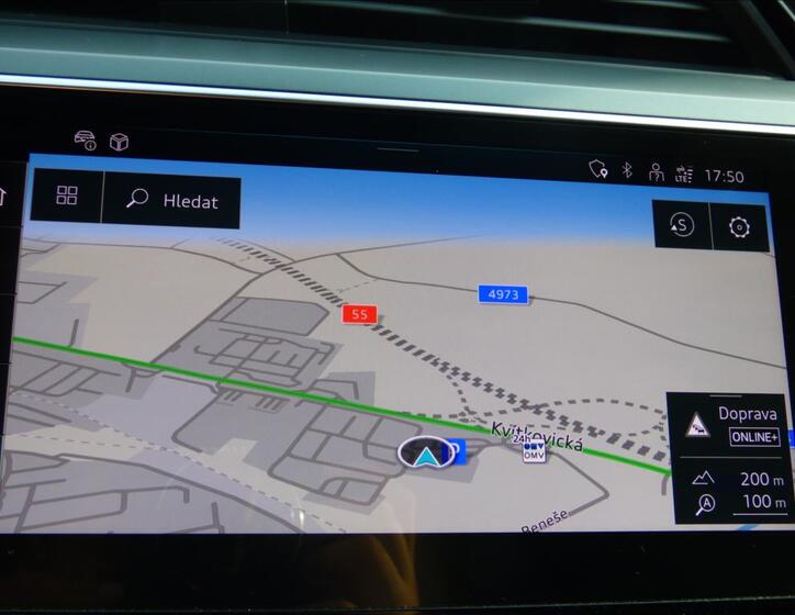 Audi e-tron 32