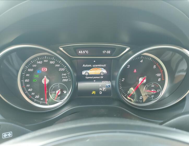 Mercedes-Benz CLA 28