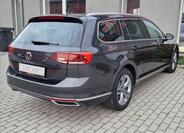 Volkswagen Passat 10