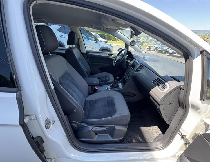 Volkswagen Golf 14