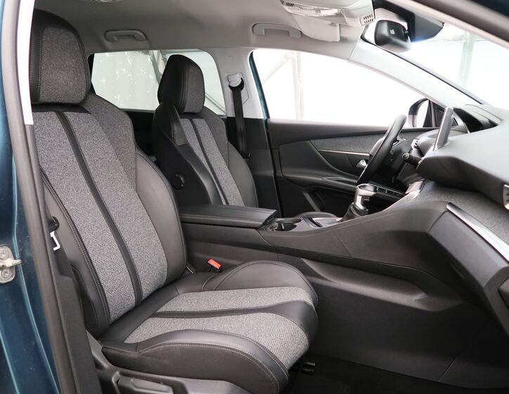 Peugeot 5008 21