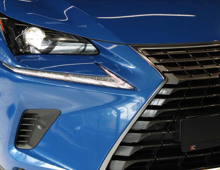 Lexus NX 300h 24