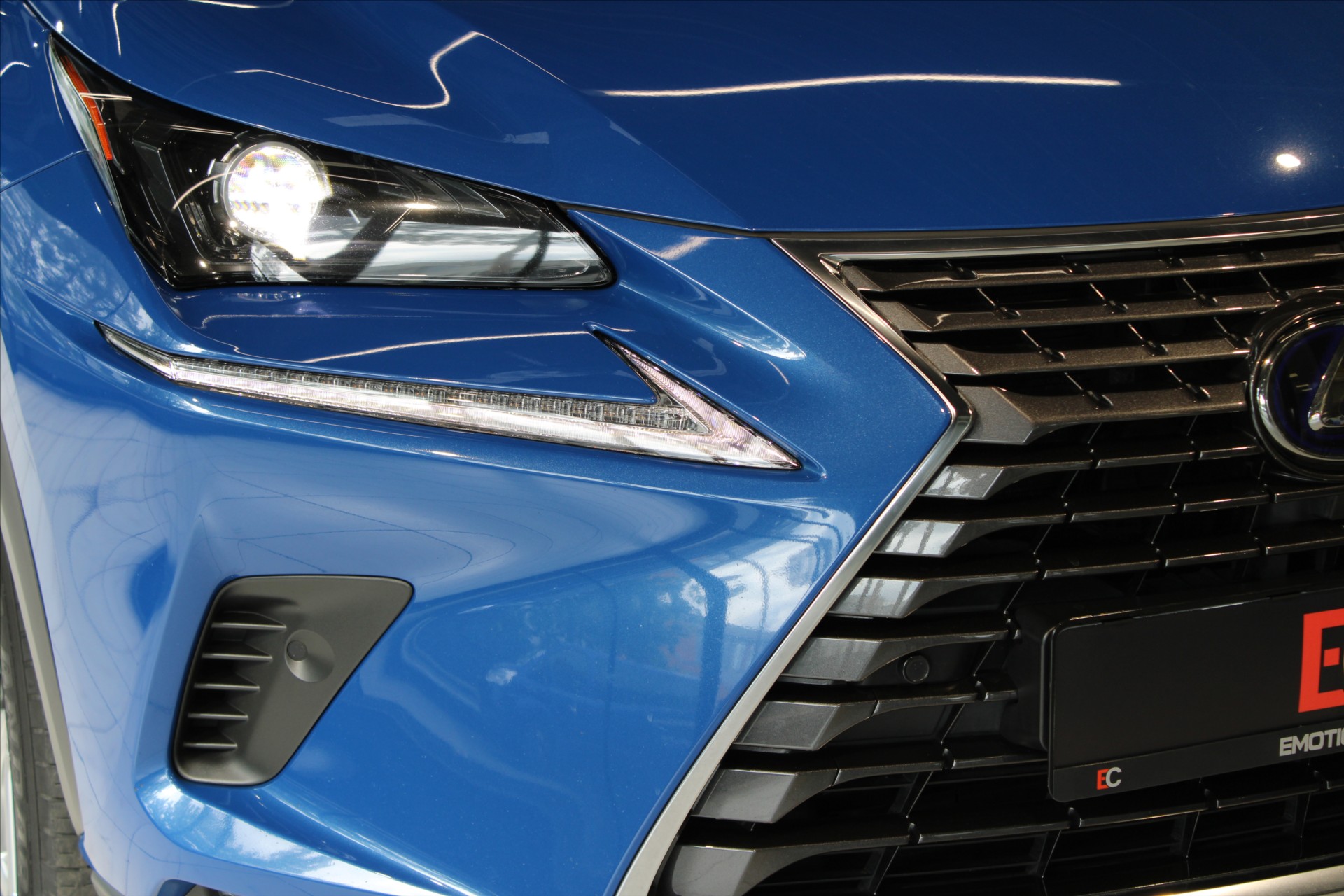 Lexus NX 300h