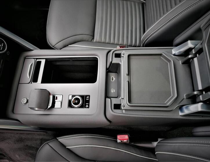 Land Rover Discovery 25