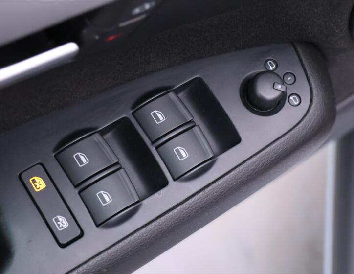 Audi A4 13