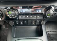 Toyota Hilux 24