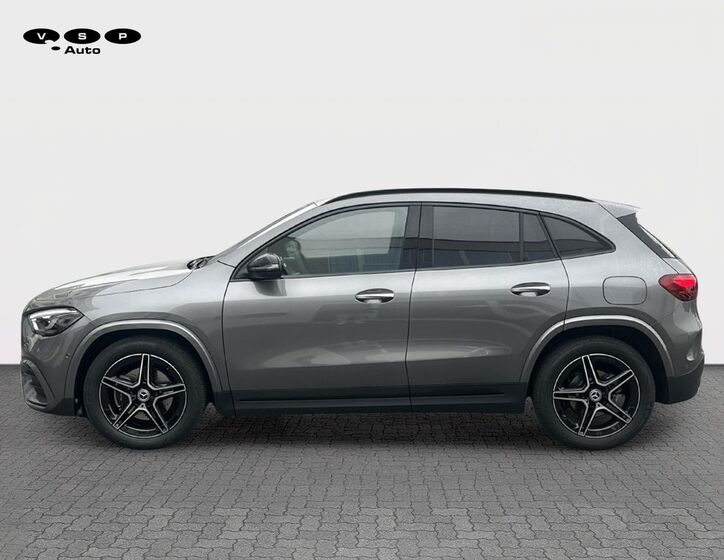 Mercedes-Benz GLA 2