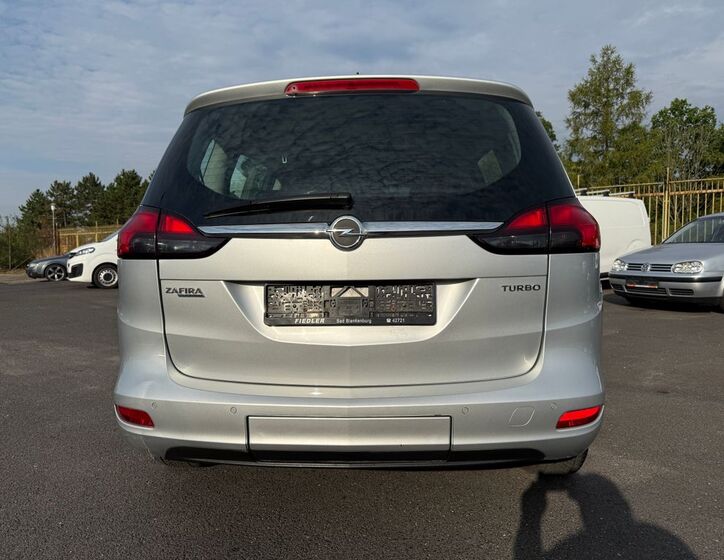 Opel Zafira 6