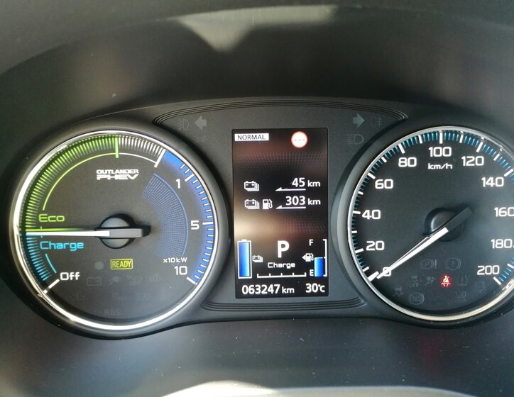 Mitsubishi Outlander 14