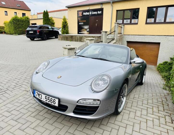 Porsche 911 8