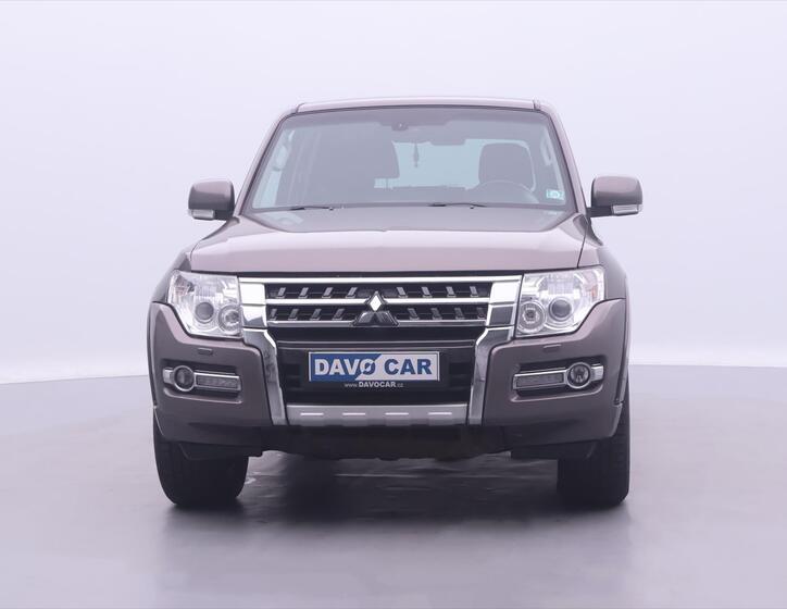 Mitsubishi Pajero 2