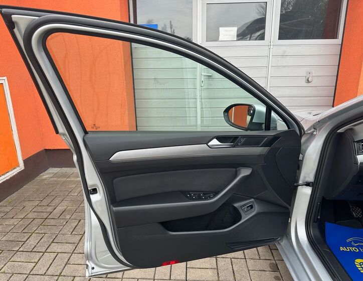 Volkswagen Passat 18