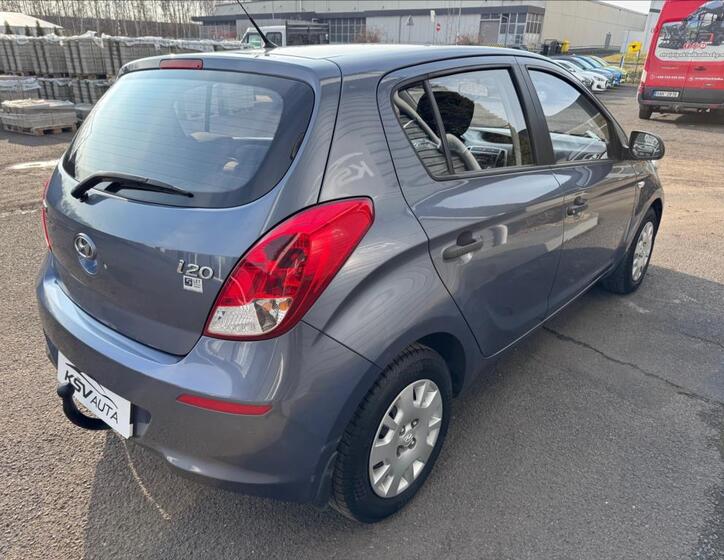Hyundai i20 9