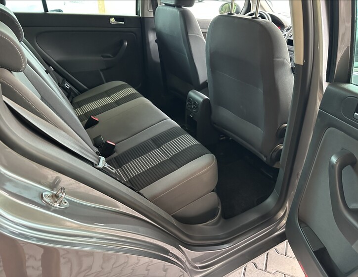 Volkswagen Golf Plus 8