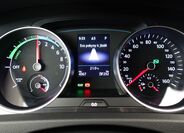 Volkswagen Golf 11