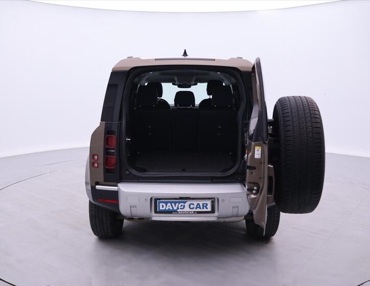 Land Rover Defender 9