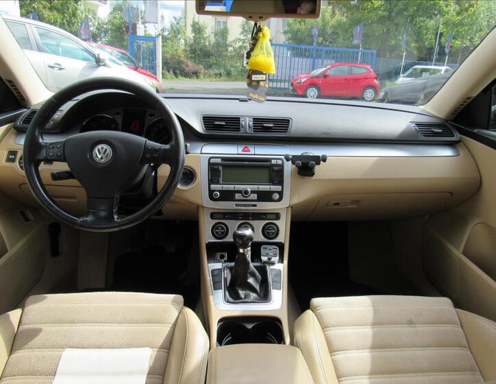 Volkswagen Passat 11