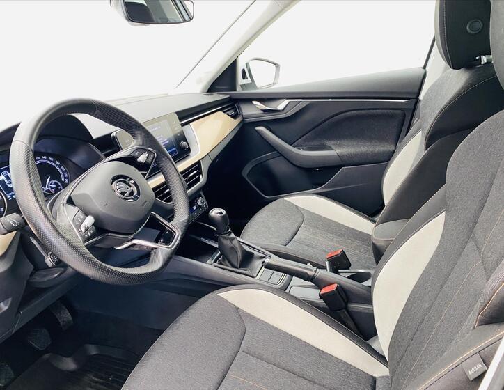 Škoda Kamiq 5