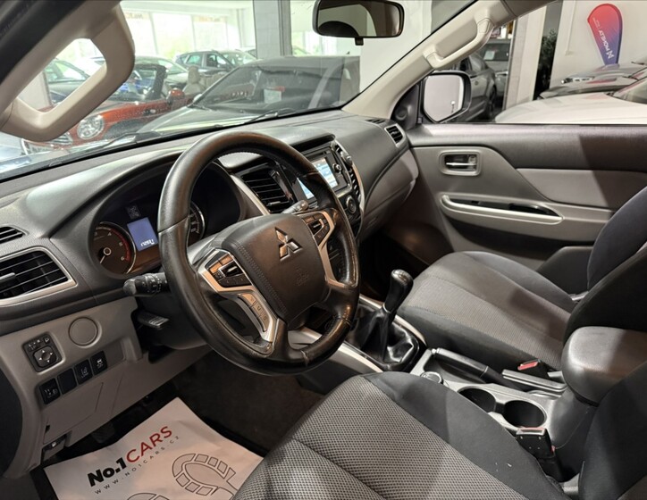 Mitsubishi L200 6