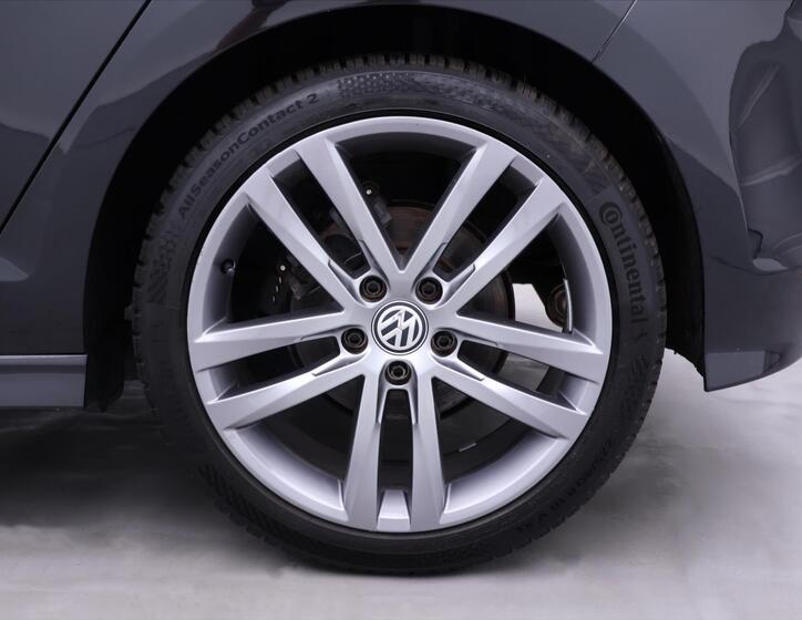 Volkswagen Golf 29