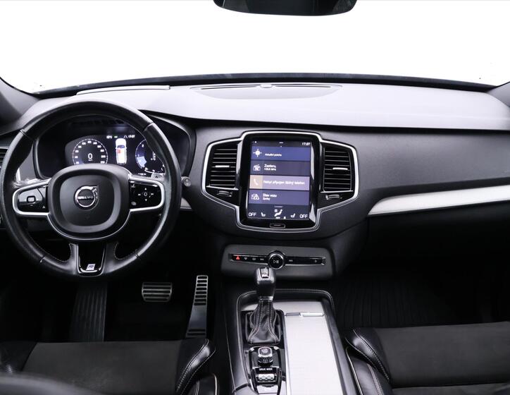 Volvo XC90 38
