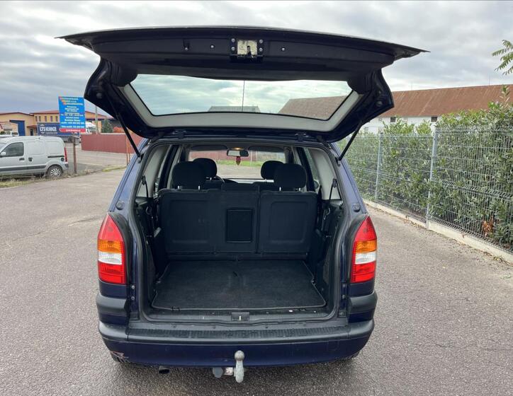 Opel Zafira 22