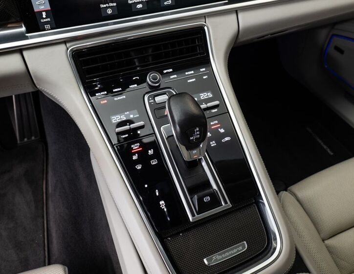 Porsche Panamera 15