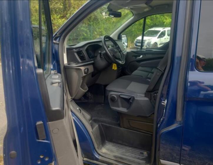 Ford Transit Custom 8