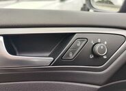 Volkswagen Golf 33