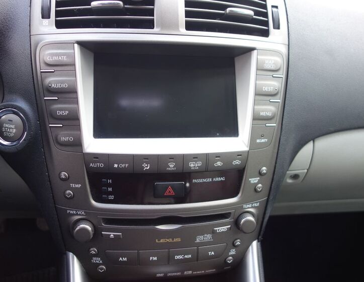 Lexus IS 220 16